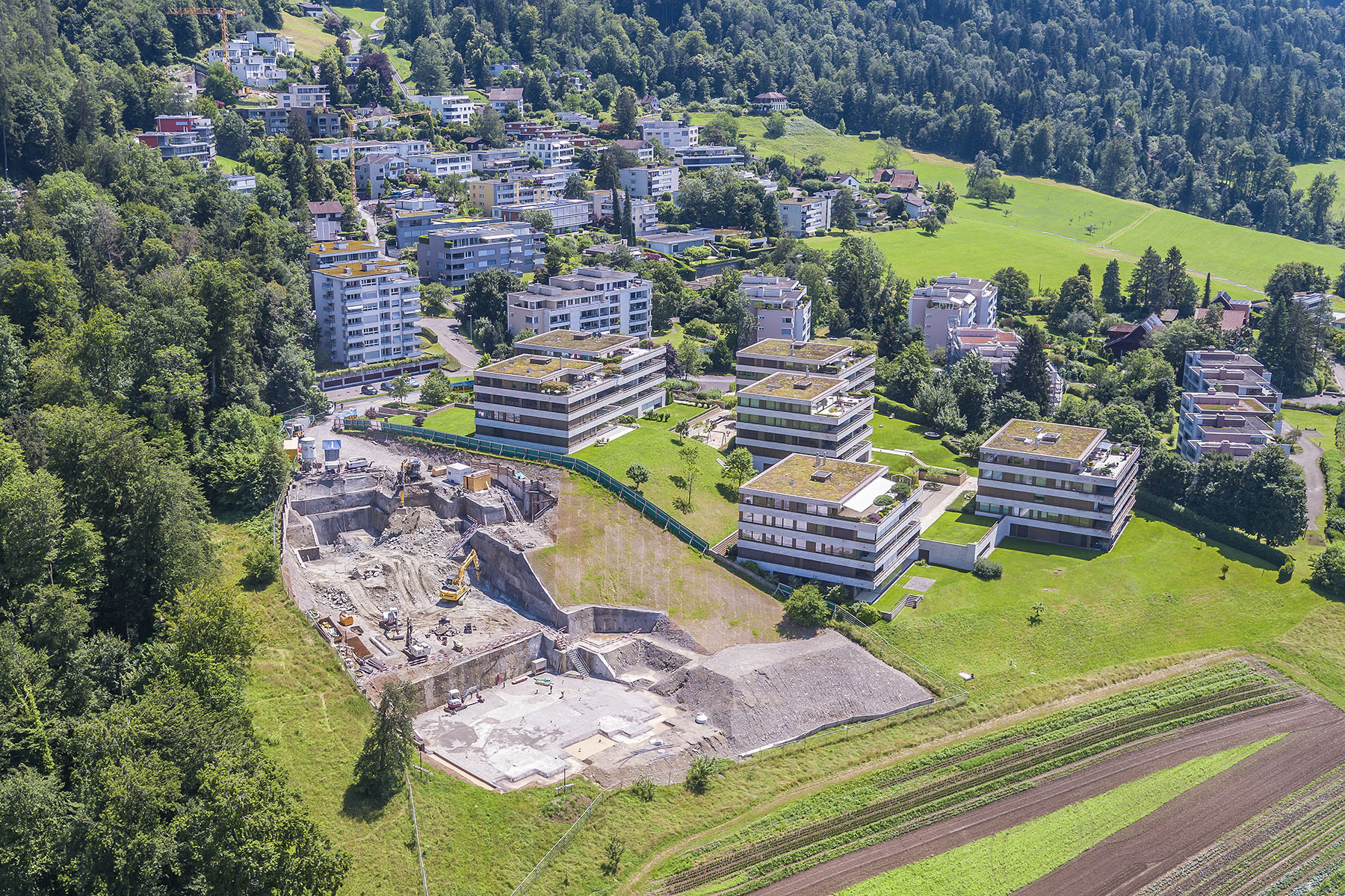 01-tiefbau-zug-floating-gardens-aushub