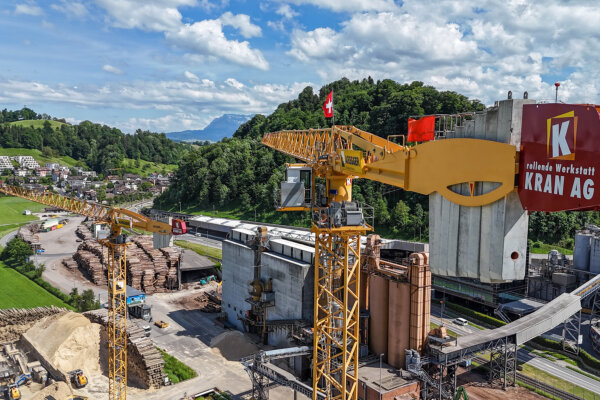 Aregger Hochbau Menznau Neubau Swiss Krono 03