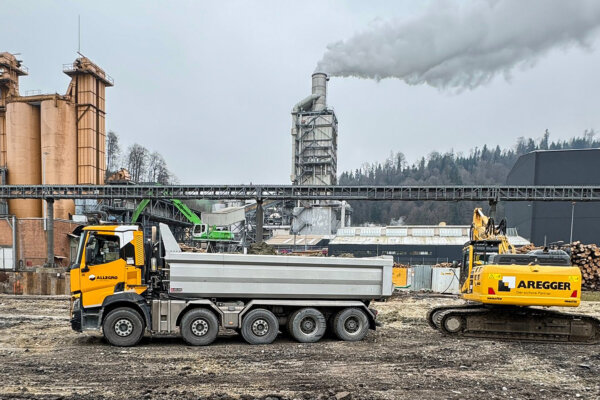 Aregger Hochbau Menznau Neubau Swiss Krono 16