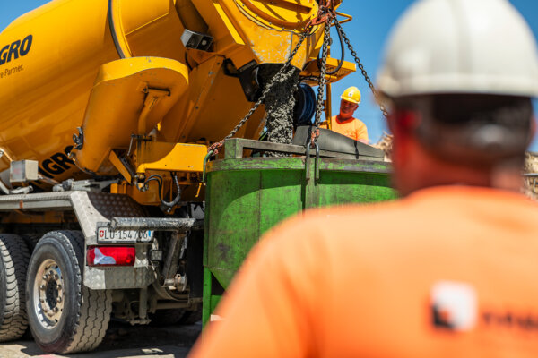 Aregger Hochbau Menznau Neubau Swiss Krono 20