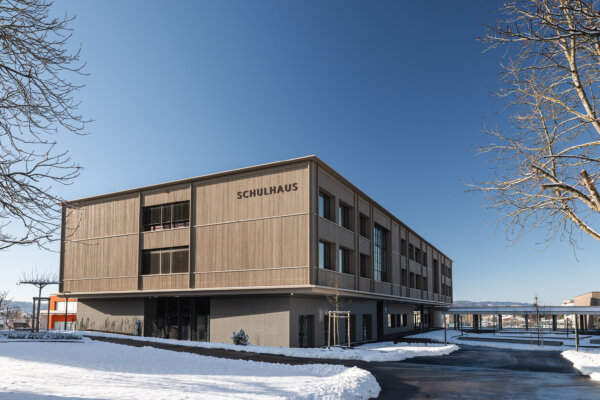 Aregger Hochbau Schenkon Schulraum Erweiterung 17