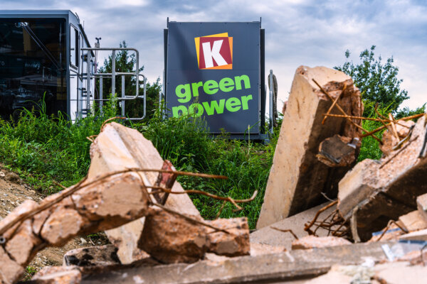 Aregger Hochbau Weltneuheit Kran Intro