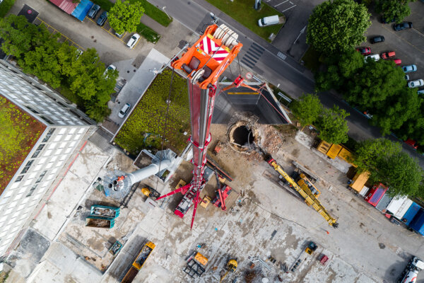 Aregger Rueckbau Kamin Muttenz BBZ Campus Polyfeld 02