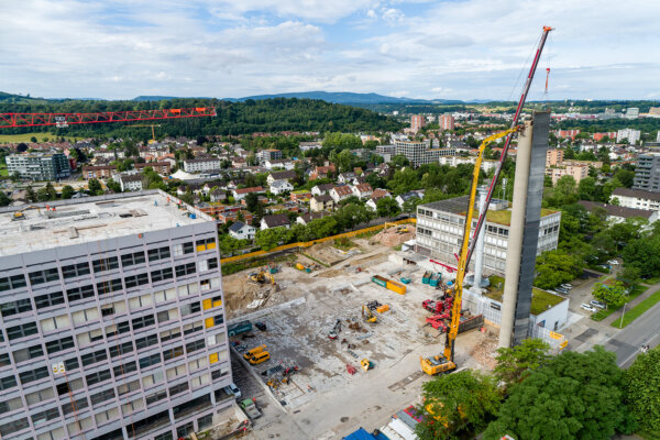 Aregger Rueckbau Kamin Muttenz BBZ Campus Polyfeld 07
