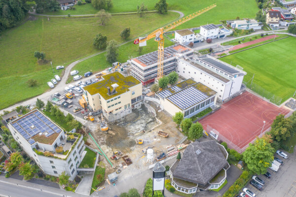 Aregger Tiefbau Dierikon Schulanlage Aushub Erweiterung 02