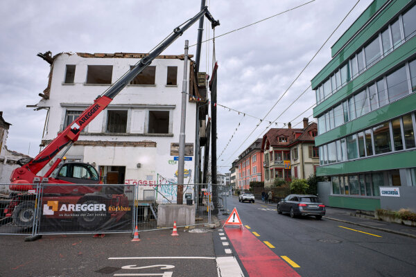 Aregger News Industriestrasse Luzern 12
