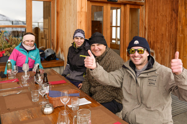Aregger News Skitag 11