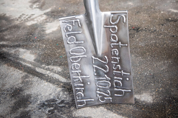 Aregger News Feld Oberkirch Spatenstich 04