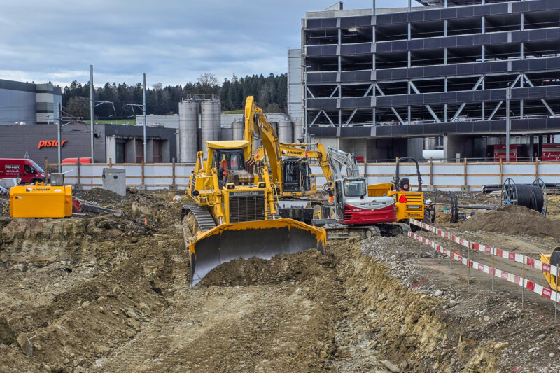 Aregger News TB Dozer Camion Transport Rothenburg 01